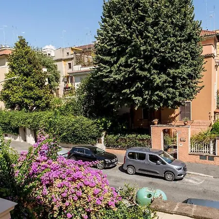 Romantica With Balcony Near San Giovanni Apartment *